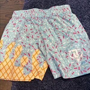 Baseball lifestyle shorts LIKE NEW
